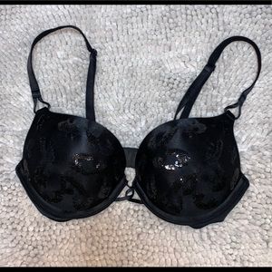 Victoria’s Secret bombshell bra